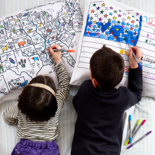 doodle educational colour-in pillowcase US map design